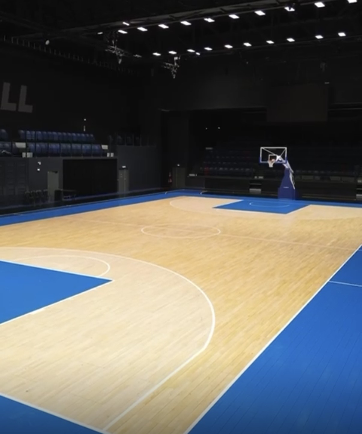 Playground Rudy Gobert terrain basket outdoor Clichy